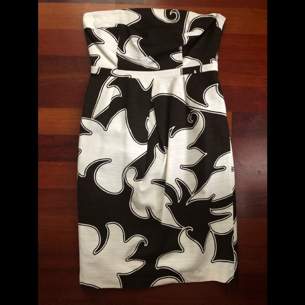 Strapless dress